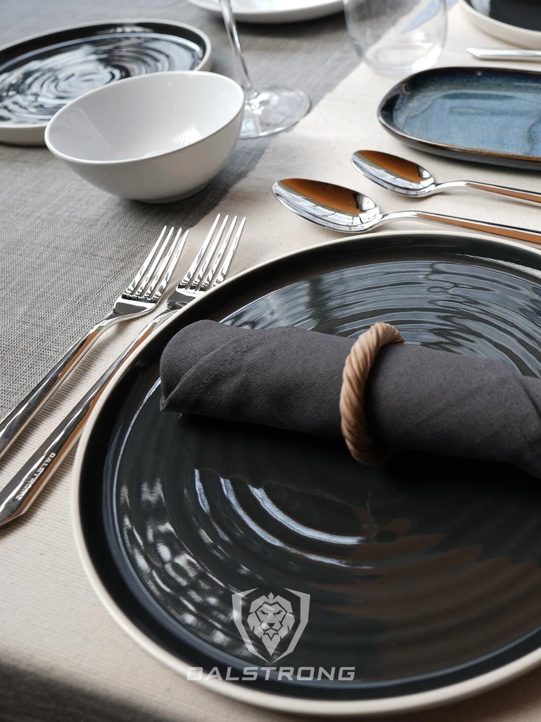 20-Piece Flatware Cutlery Set | Service For 4 | Stainless Steel Silverware | Dalstrong © 10 20-Piece Flatware Cutlery Set | Service For 4 | Stainless Steel Silverware | Dalstrong © - Image 8