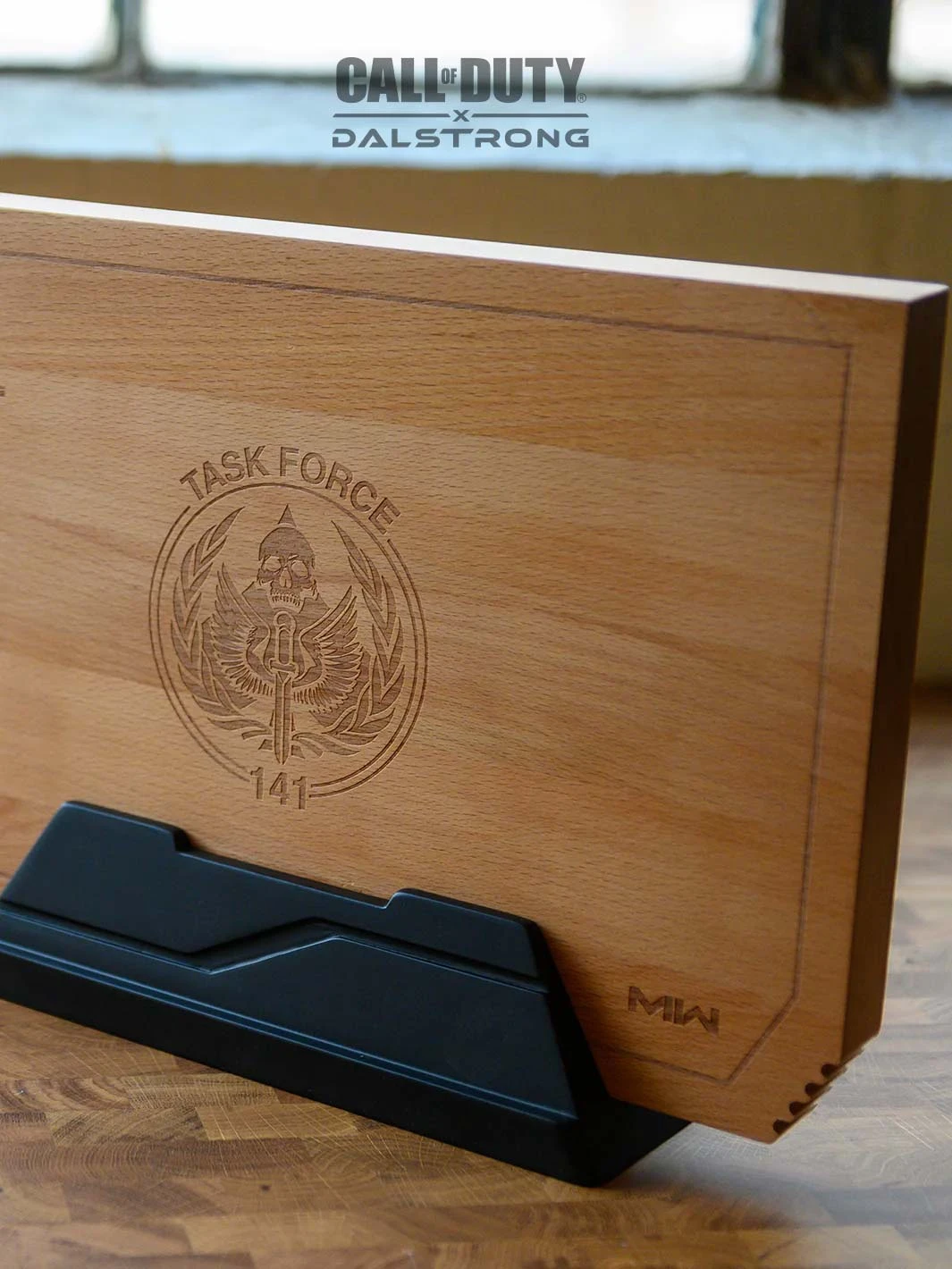 Cutting Board With Rubberwood Stand | Call Of Duty © Edition | EXCLUSIVE COLLECTOR BOARD | Dalstrong © 7 Cutting Board With Rubberwood Stand | Call Of Duty © Edition | EXCLUSIVE COLLECTOR BOARD | Dalstrong © - Image 5