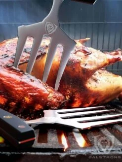 Meat Shredding Claws | Dalstrong © 18 Meat Shredding Claws | Dalstrong © -Dalstrong Dalstrong Meat Claws STOCK4 WEB v1